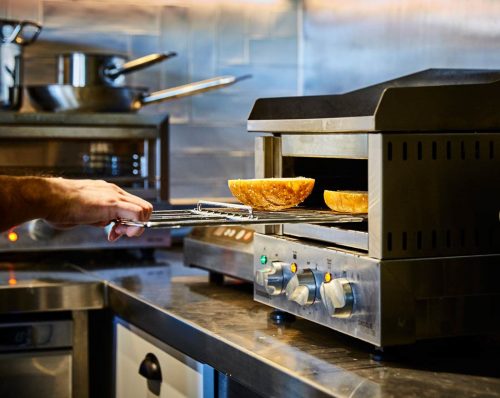 Roband griddle toaster in cafe