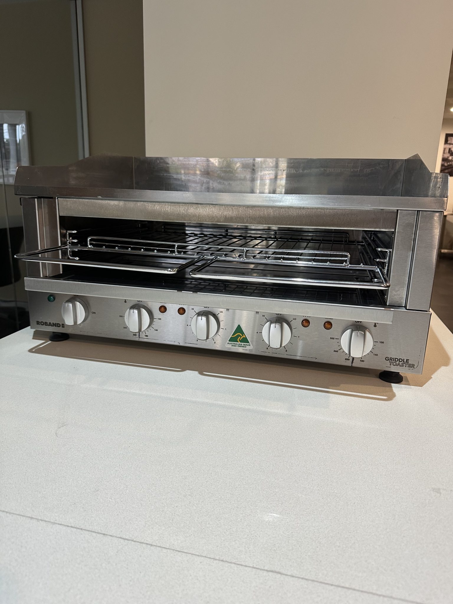 Griddle Toaster (CL-GT700-1293) - Roband Australia