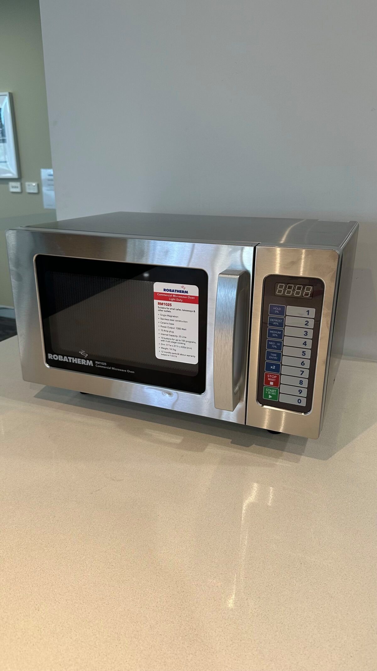 Light Duty Commercial Microwave (CL-RM1025-L12507009) - Roband Australia